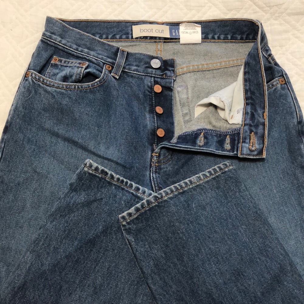 Vintage 90’s Gap bootcut jeans.